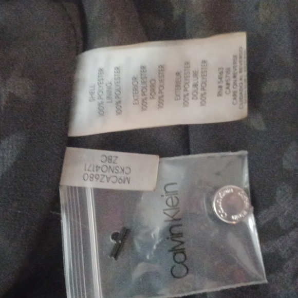 NWT Calvin Klein Floral Ruffled 3/4-Sleeve Top Blouse Women's size Large - Picture 9 of 12